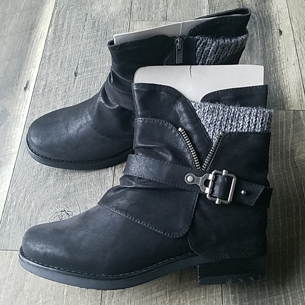 Black boots